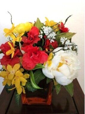 New Peony, Gypsophila & Ranunculus Floral Arrangement Center Piece